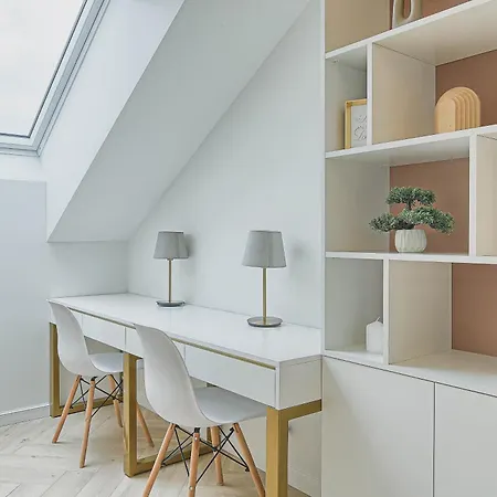 Premium X Free Parking X 24x7 公寓