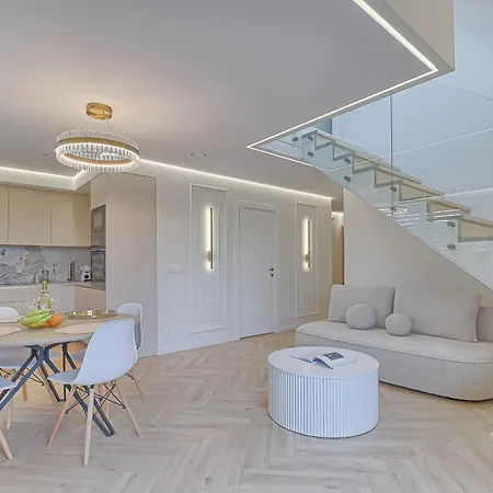 Premium X Free Parking X 24x7